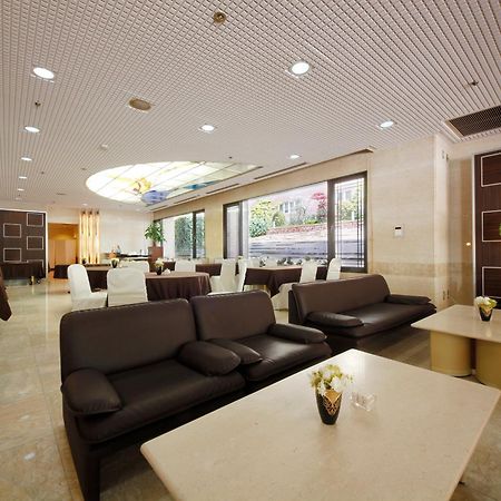 Hotel Hiroshima Garden Palace Екстериор снимка