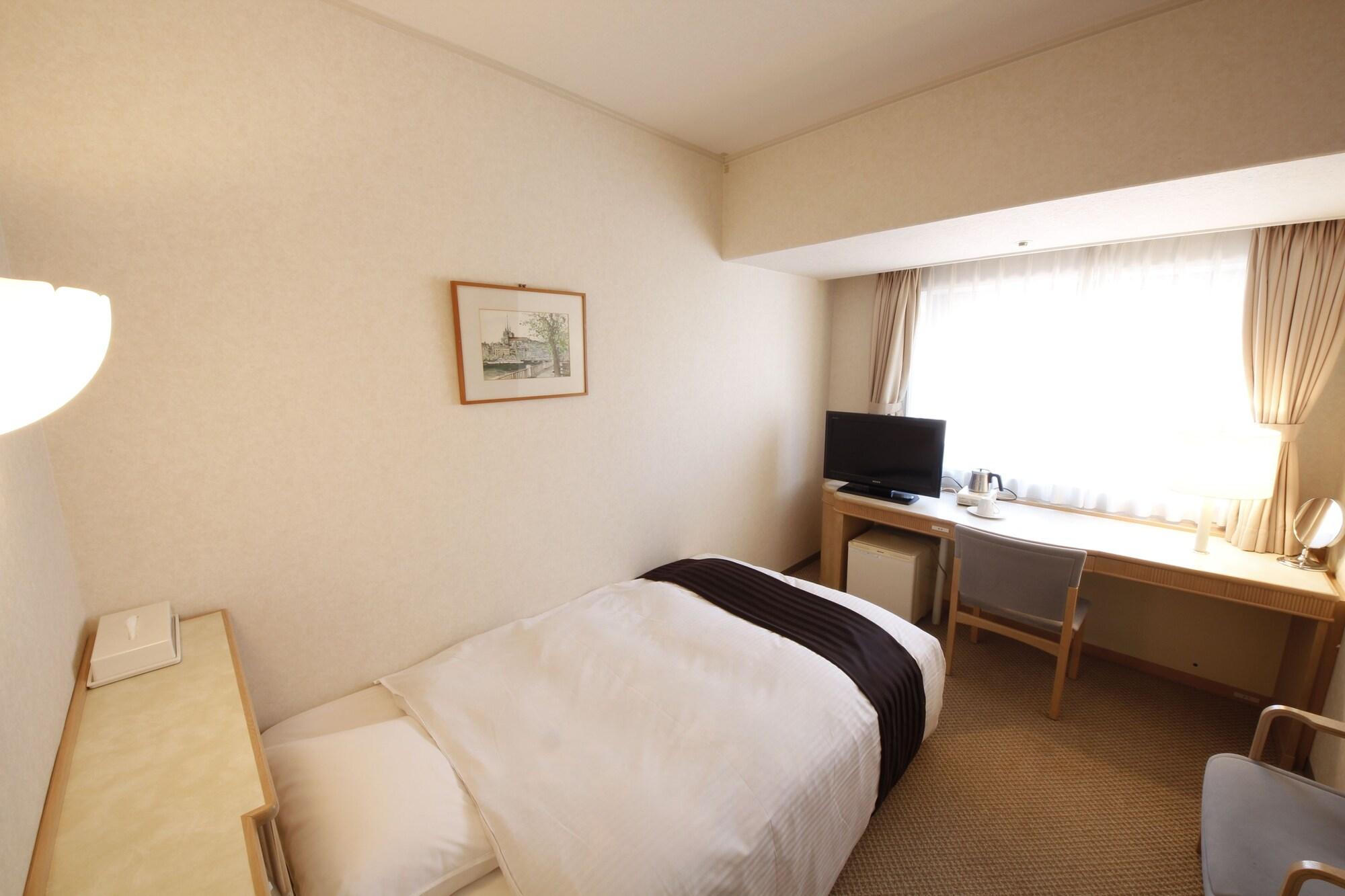 Hotel Hiroshima Garden Palace Екстериор снимка