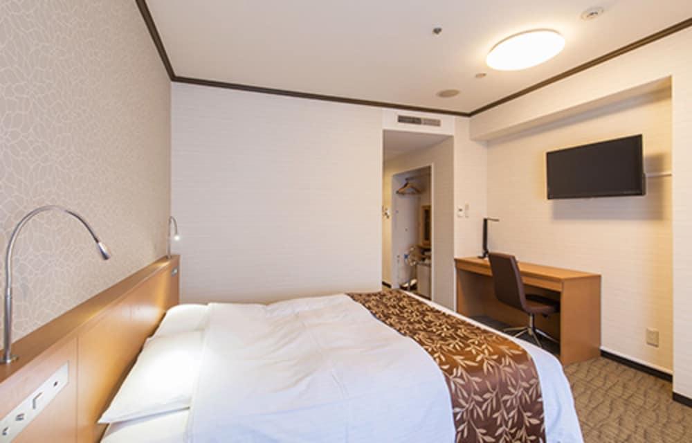 Hotel Hiroshima Garden Palace Екстериор снимка